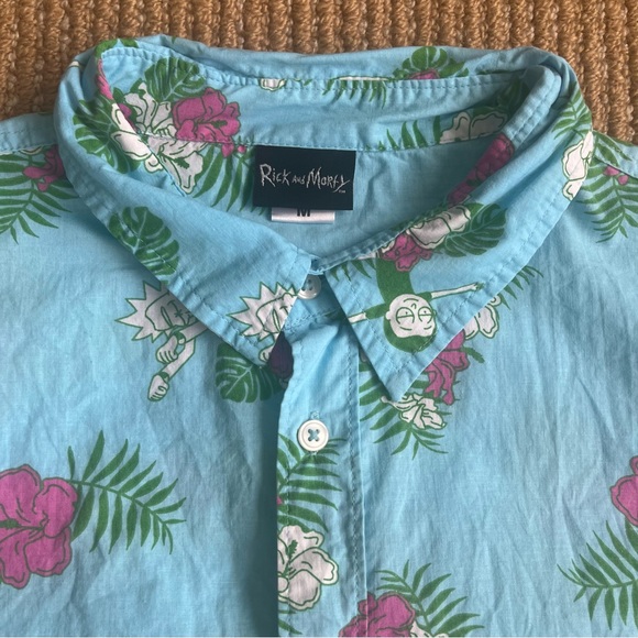 Rick & Morty Mens SeaFoam Blue Hawaiian Button-Down Shirt Short Sleeve SZ M - Picture 11 of 14